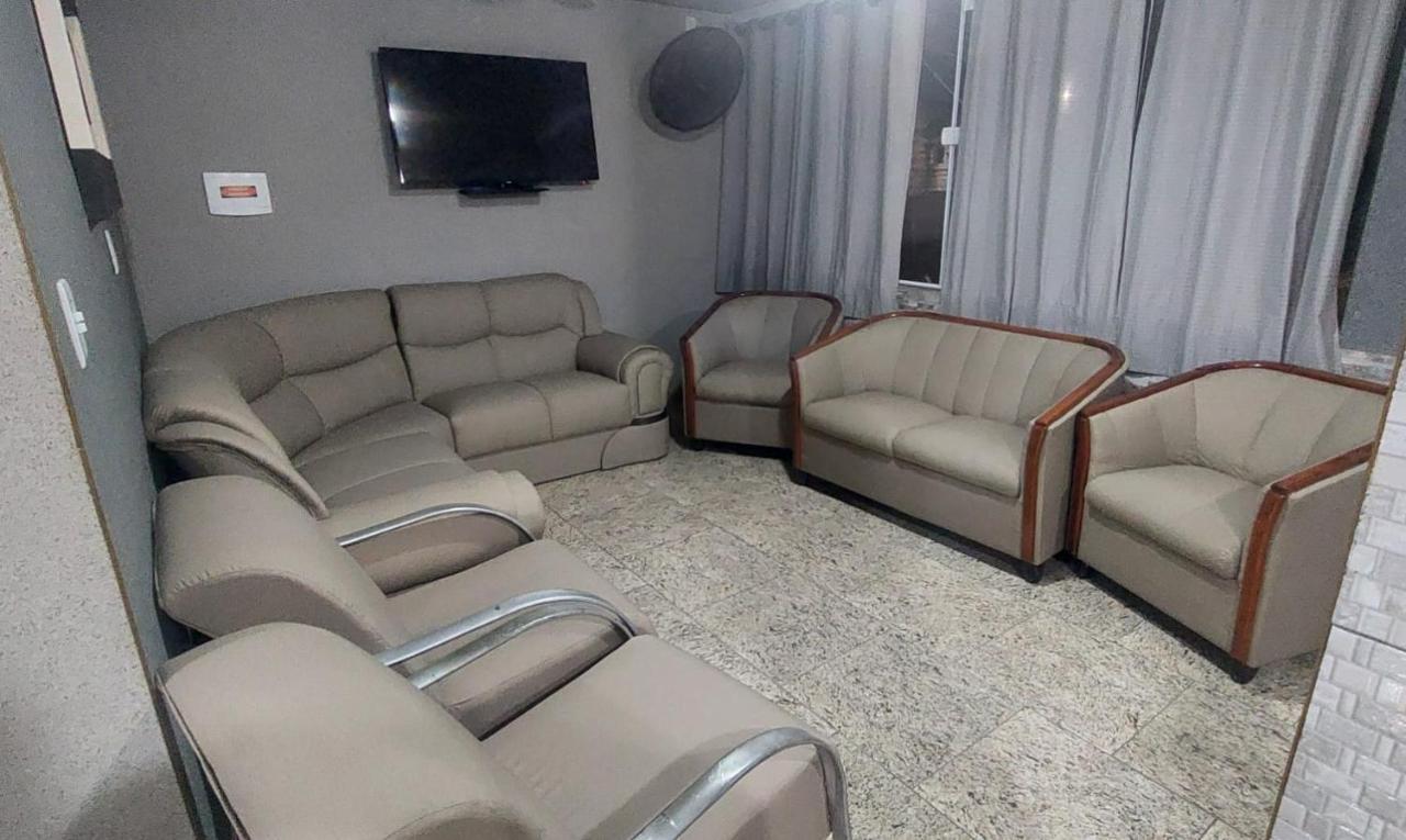 Hostel Falcao-Suites Privativas Com Ar Condicionado Rio das Ostras Extérieur photo