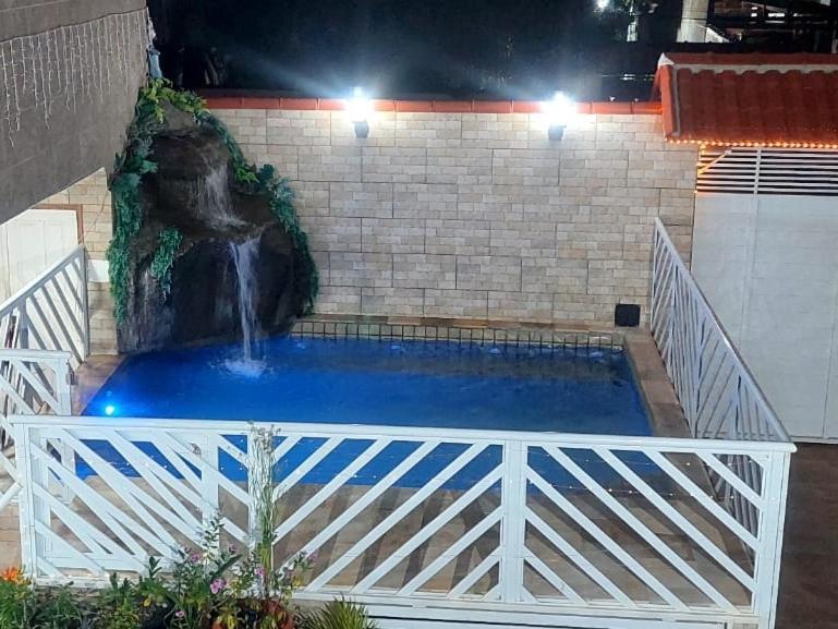 Hostel Falcao-Suites Privativas Com Ar Condicionado Rio das Ostras Extérieur photo