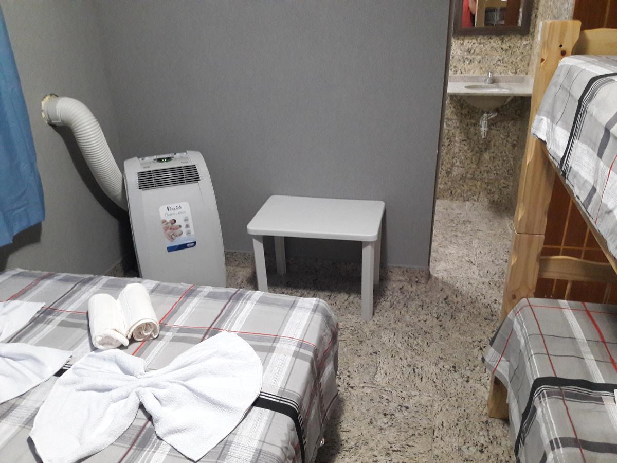 Hostel Falcao-Suites Privativas Com Ar Condicionado Rio das Ostras Extérieur photo